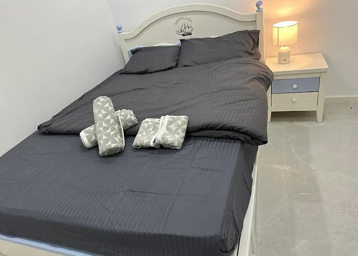 Comfort, Cosy Affordable And New Relaxing House-3 Bedrooms - 3 Queen Beds -Excellent Place That Suitable For Everyone